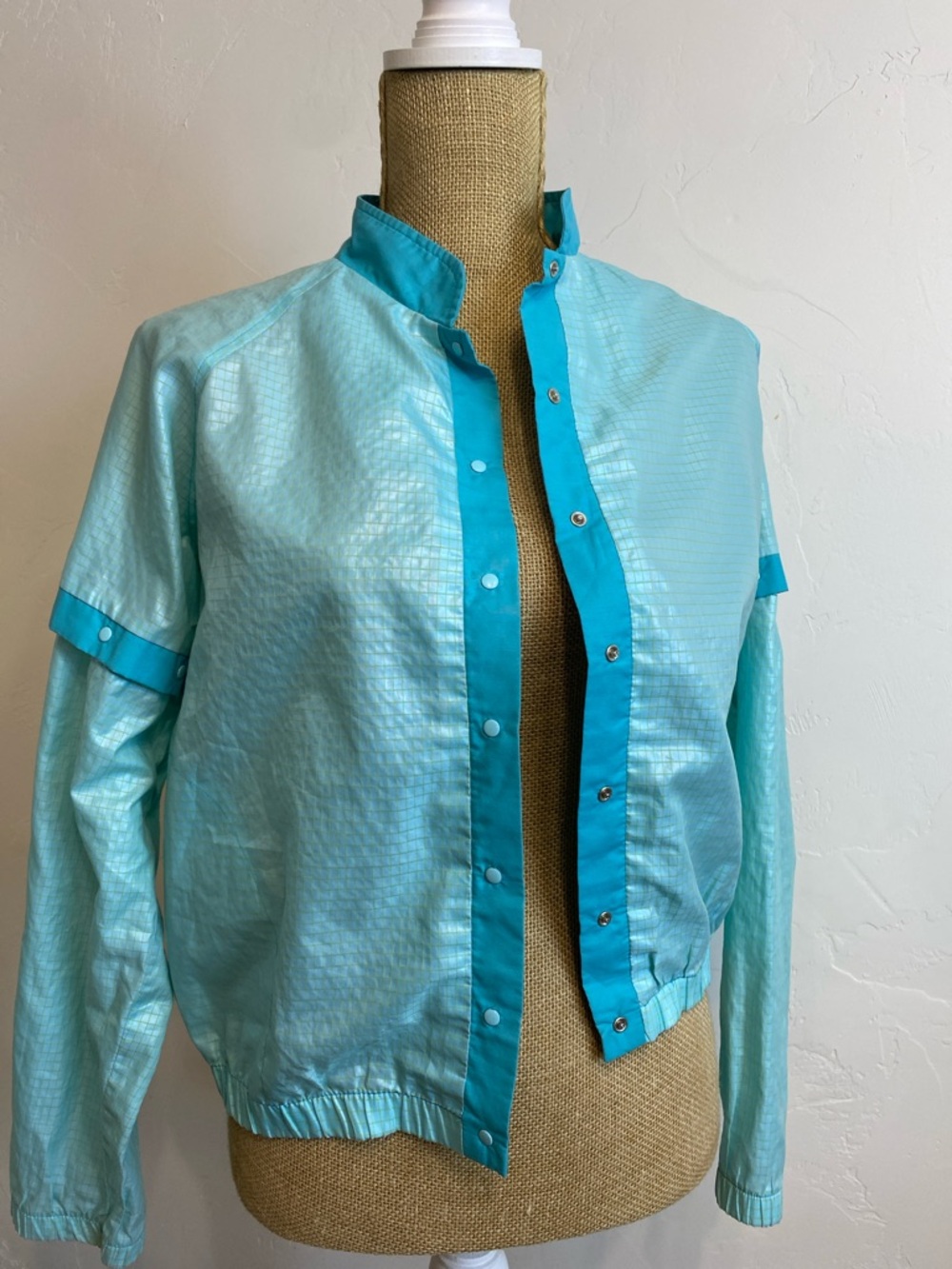 Vintage 80s Track Jacket Nylon with Rip off sleeves and snap buttons